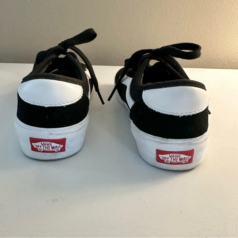 Vans Black Suede Chima Pro Youth Sneakers Size 3